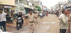 कुचामन के रैगर मौहल्ला में मौजूद पुलिस बल। 