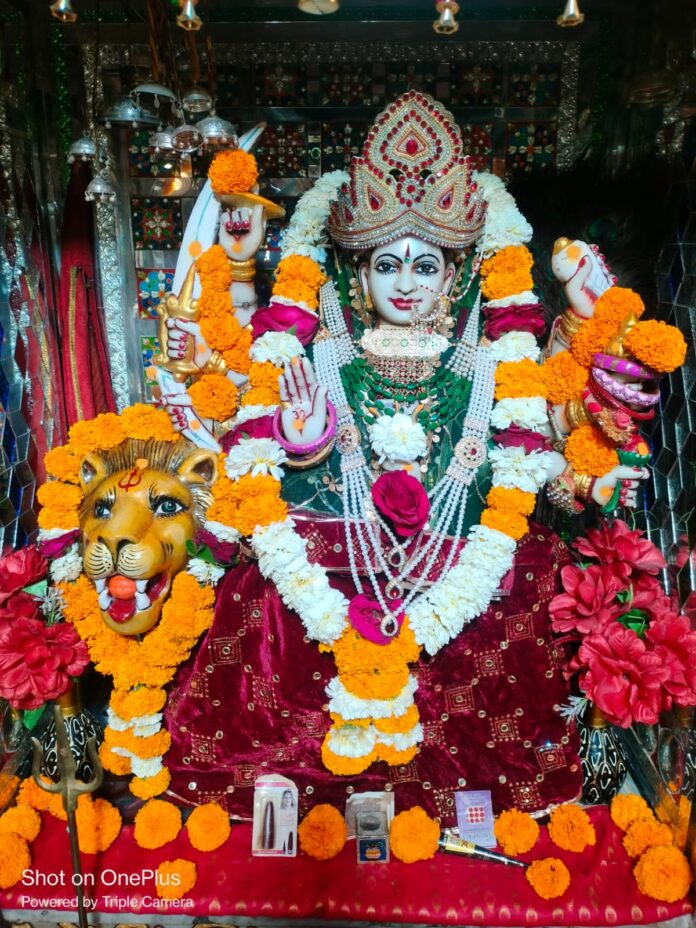 मां शाकंभरी मंदिर